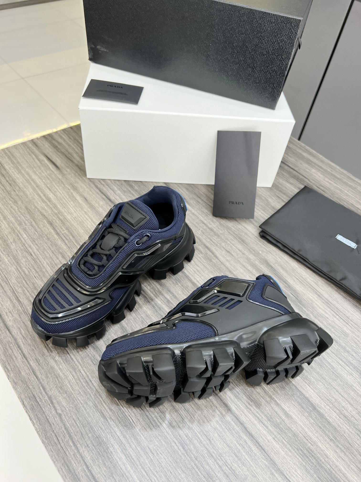 Women Men Top Quality P*rada shoes