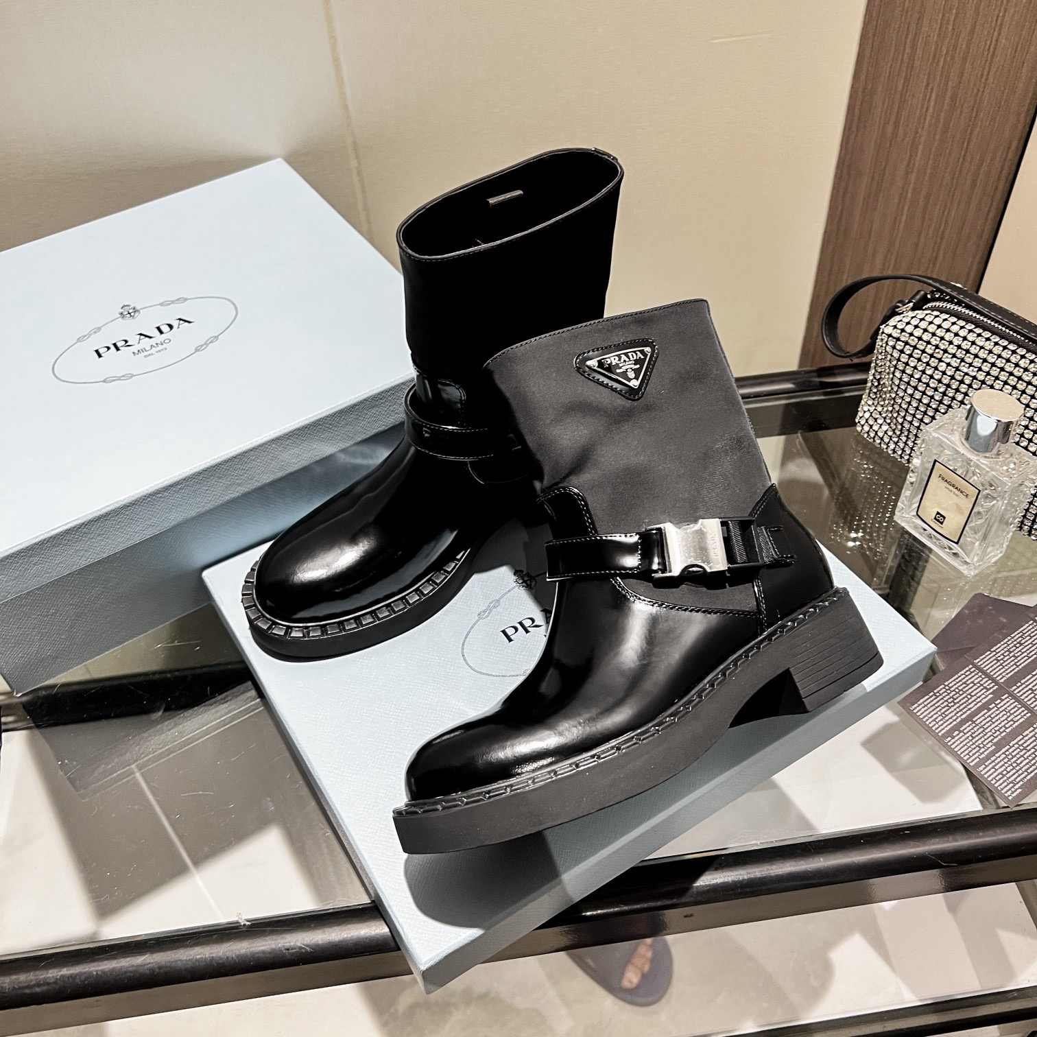 Women Men Top Quality P*rada shoes