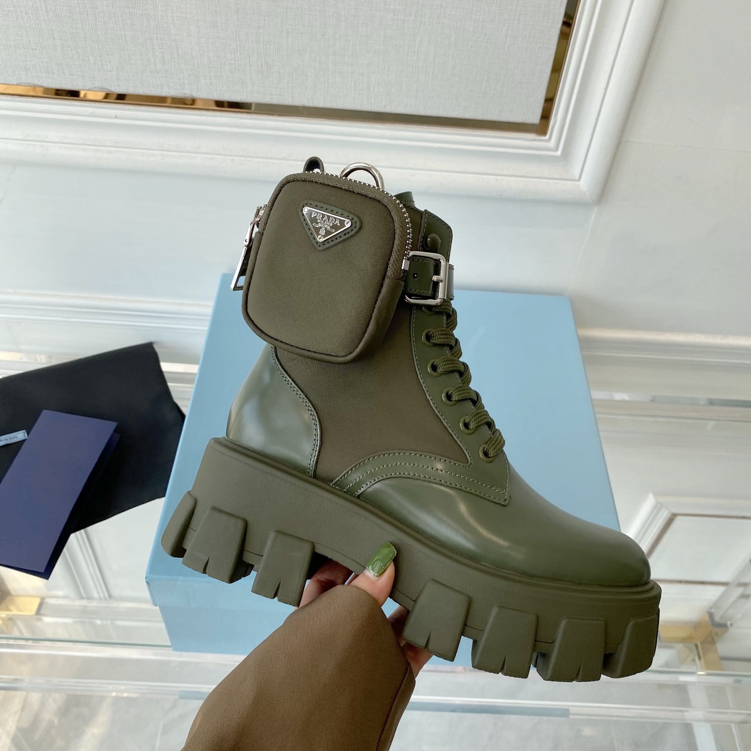 Women Men Top Quality P*rada shoes