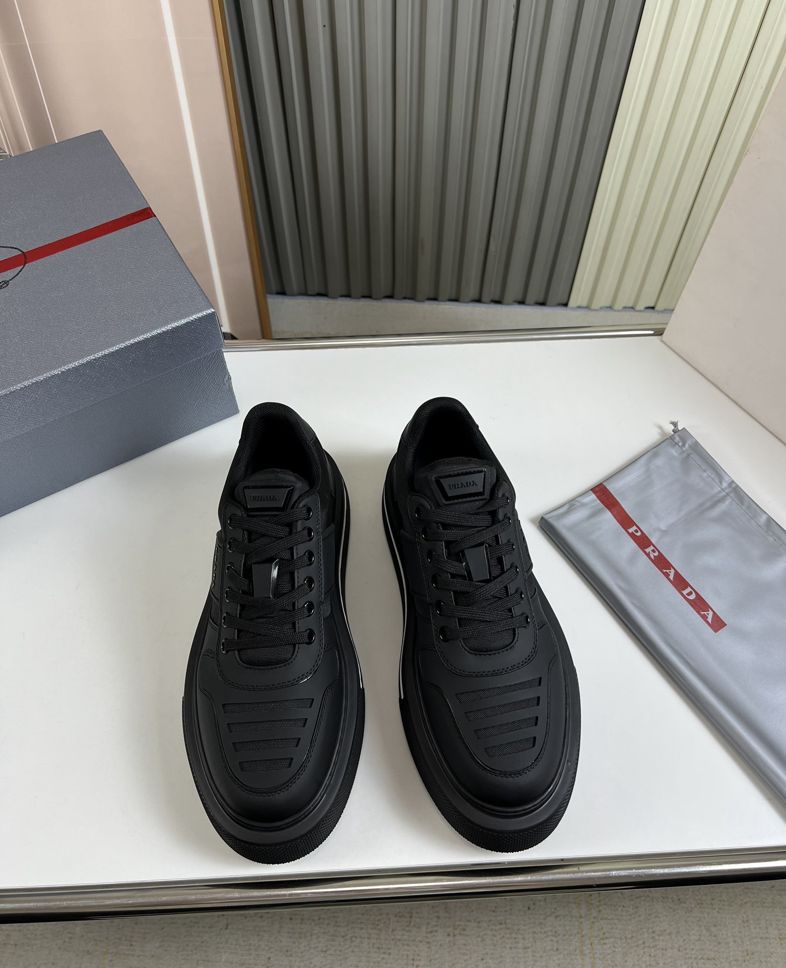 Women Men Top Quality P*rada shoes