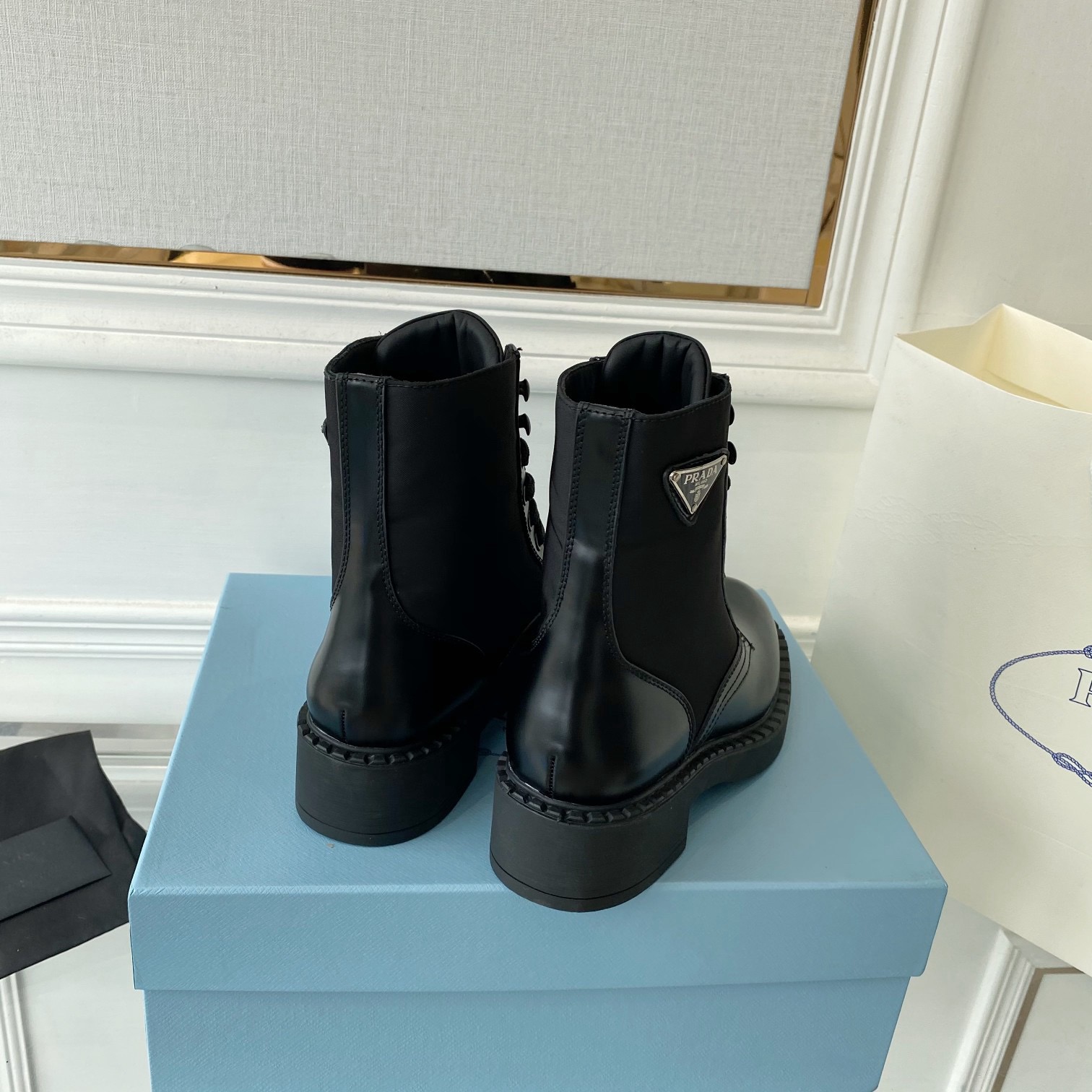 Women Men Top Quality P*rada shoes
