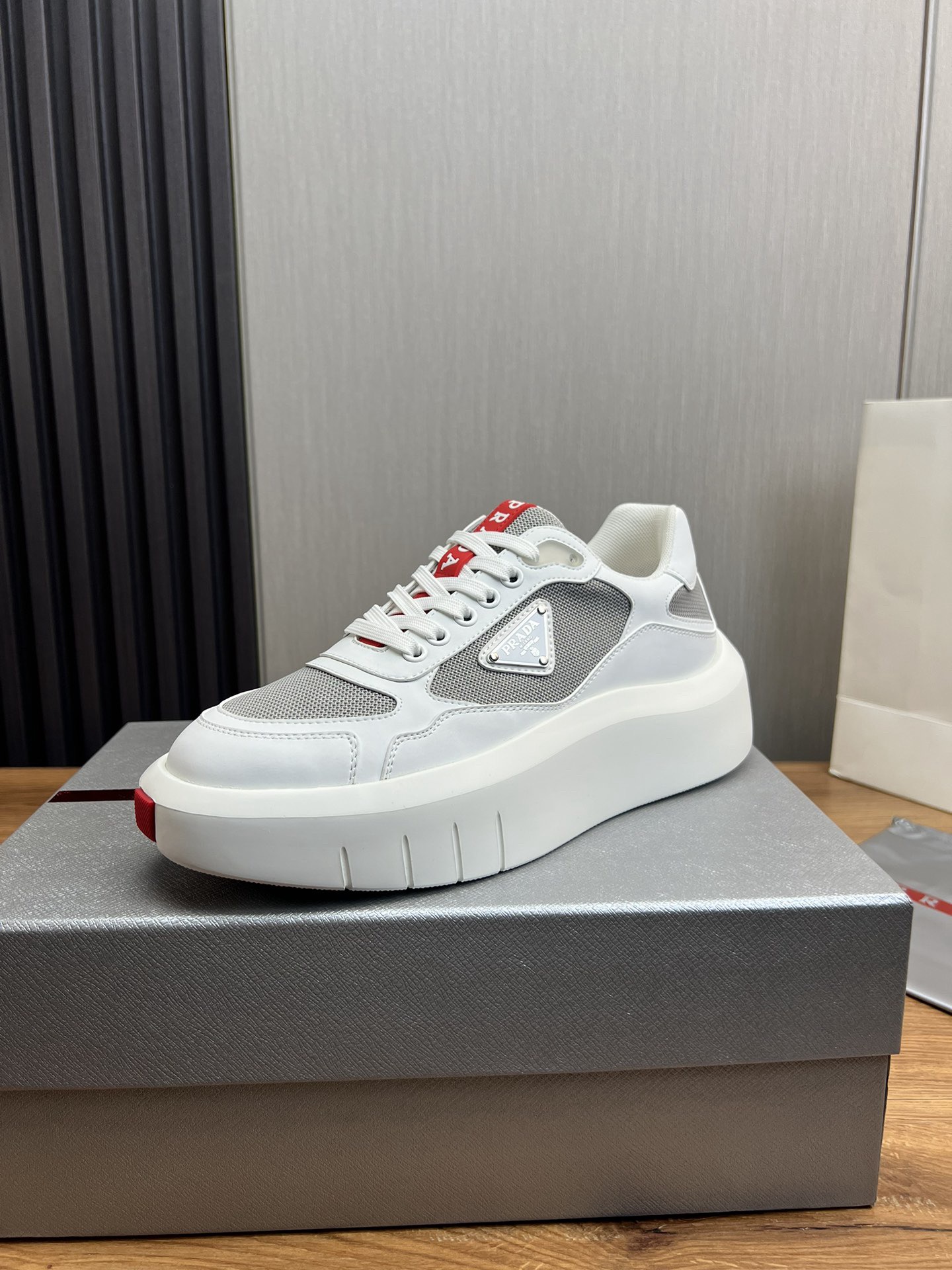 Women Men Top Quality P*rada shoes
