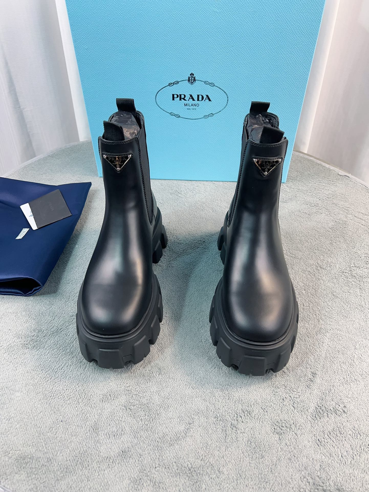 Women Men Top Quality P*rada shoes