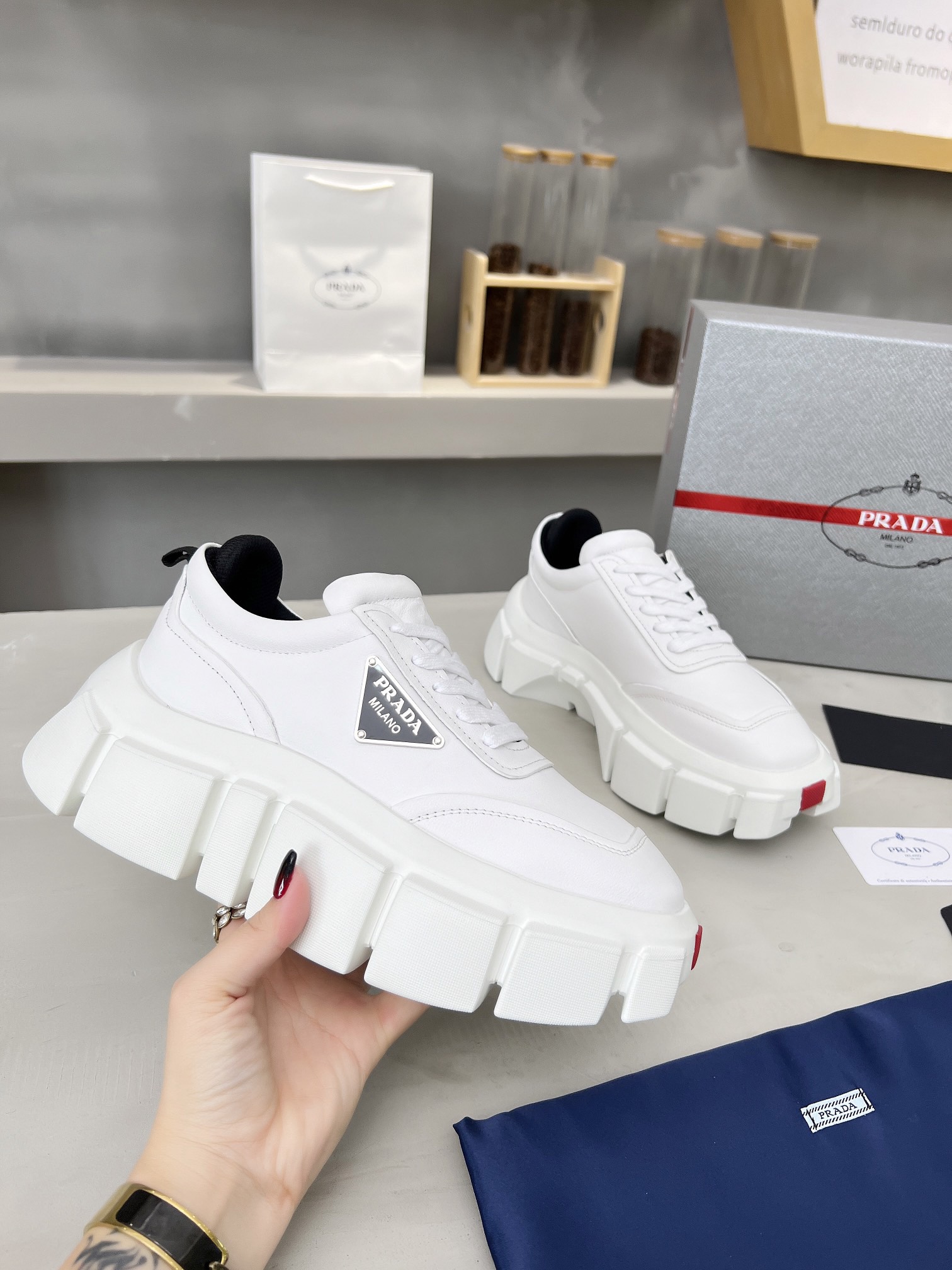 Women Men Top Quality P*rada shoes