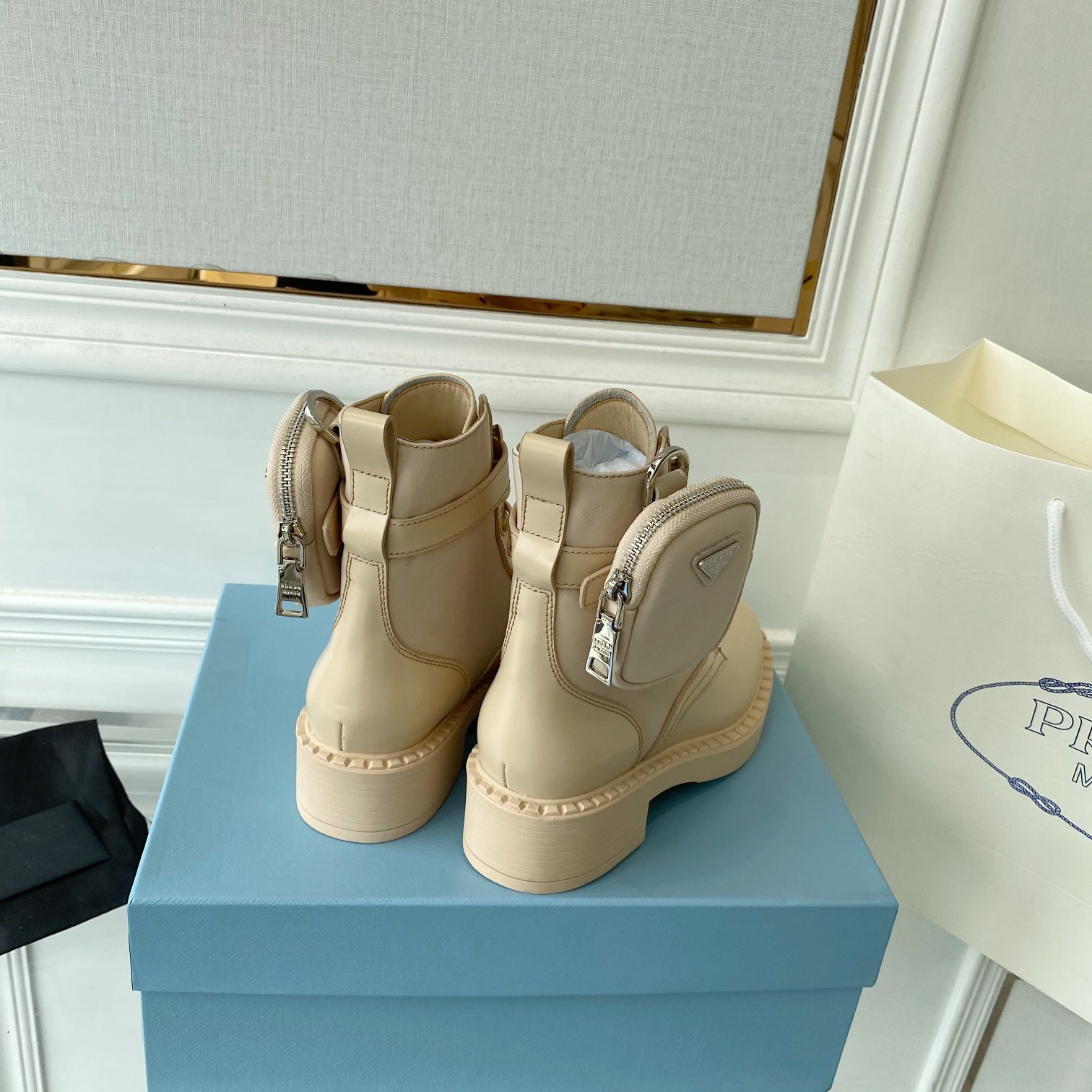 Women Men Top Quality P*rada shoes