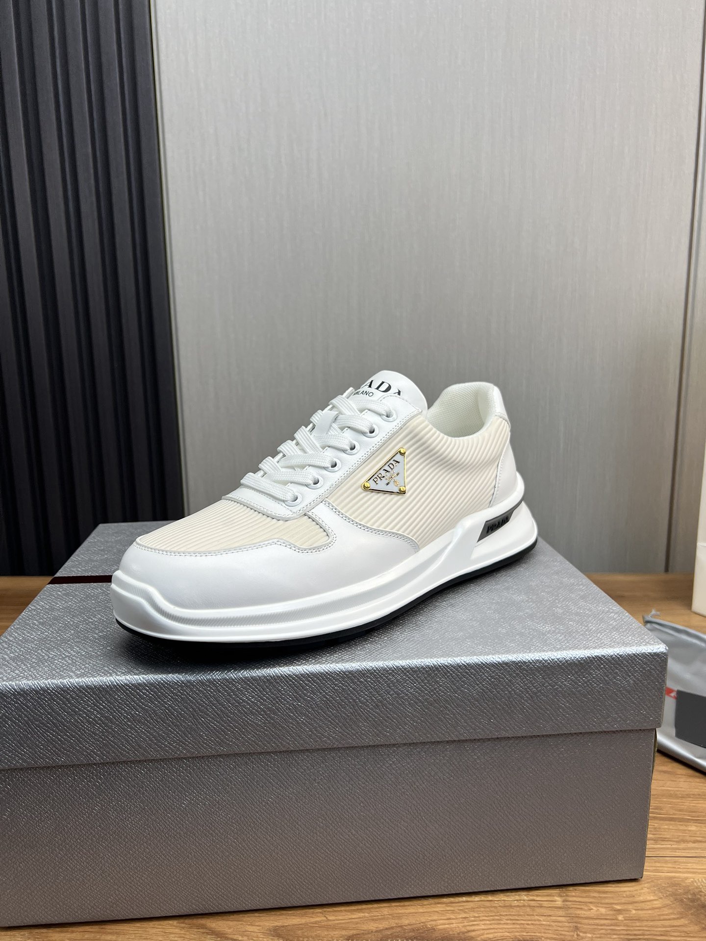 Women Men Top Quality P*rada shoes