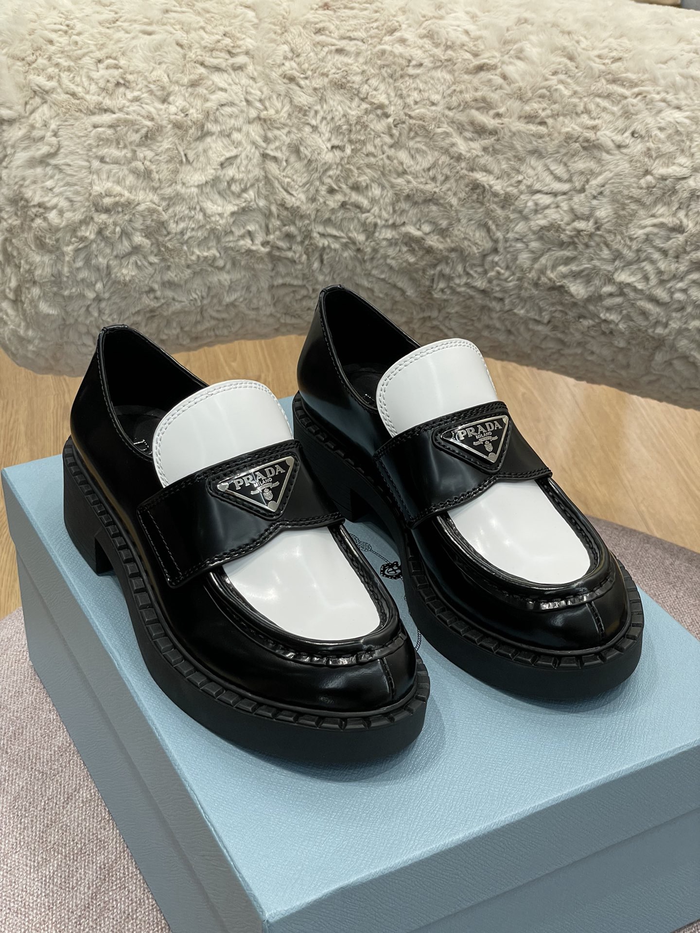 Women Men Top Quality P*rada shoes