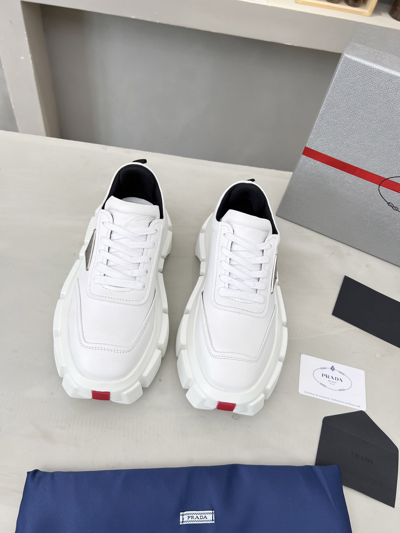 Women Men Top Quality P*rada shoes