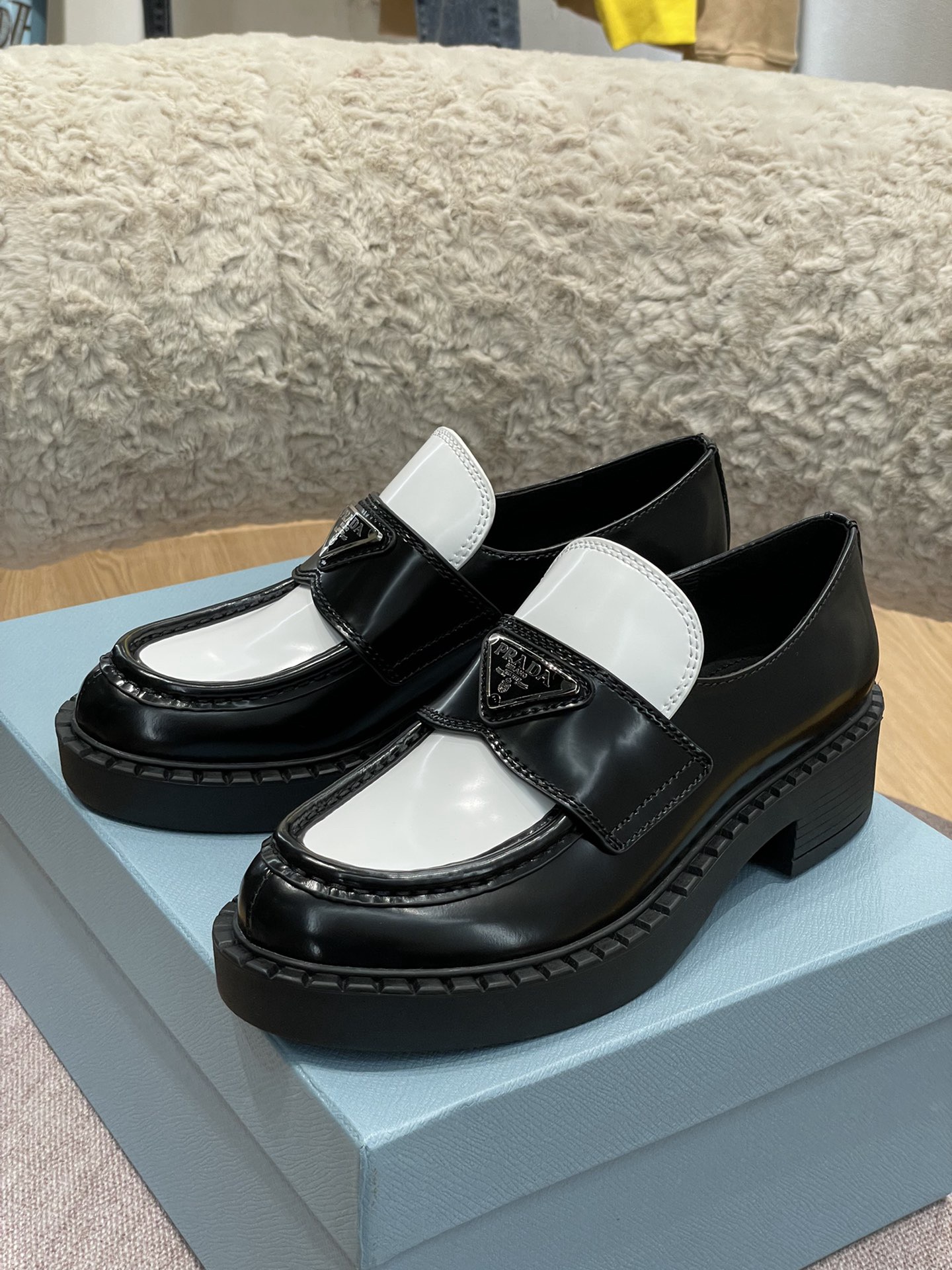 Women Men Top Quality P*rada shoes