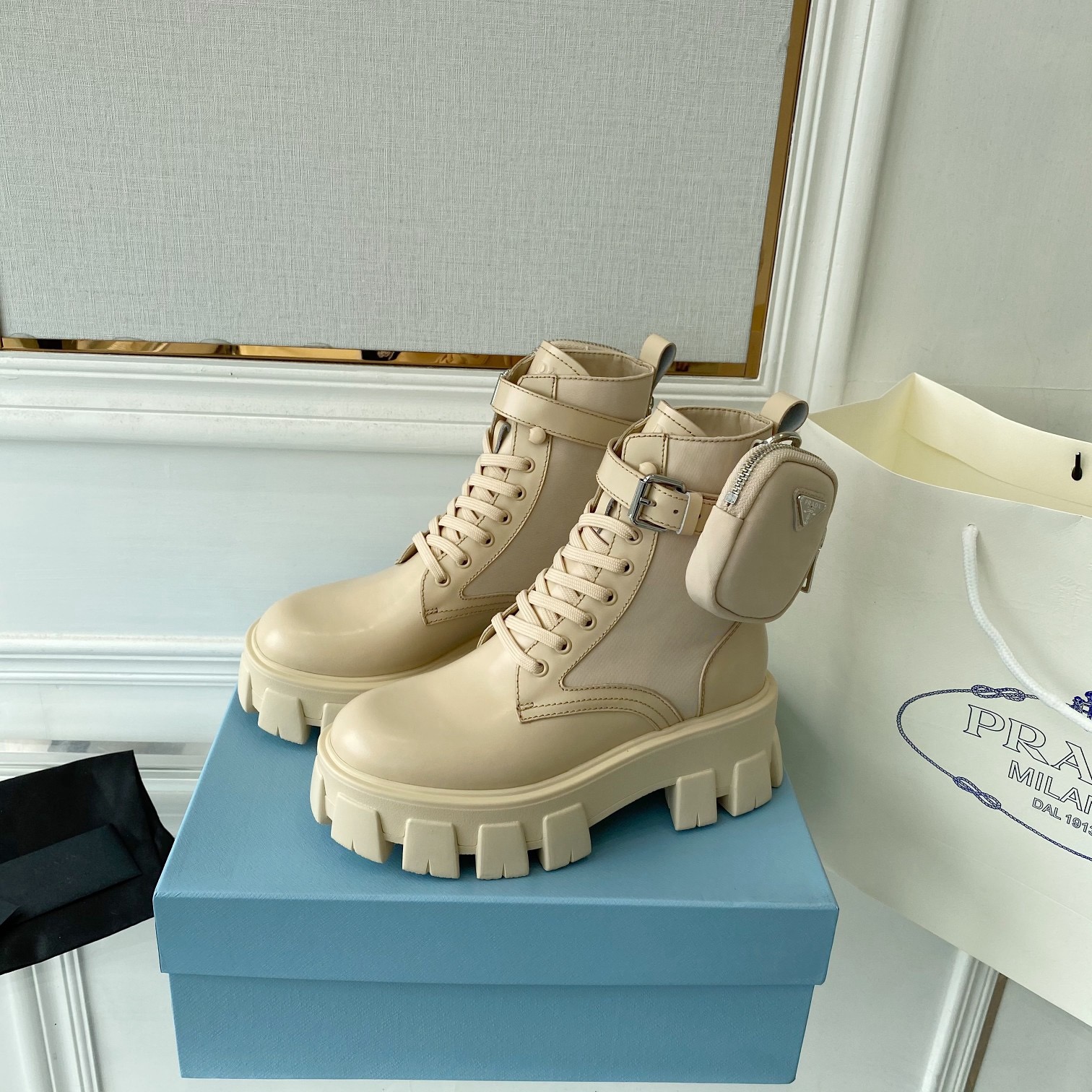 Women Men Top Quality P*rada shoes