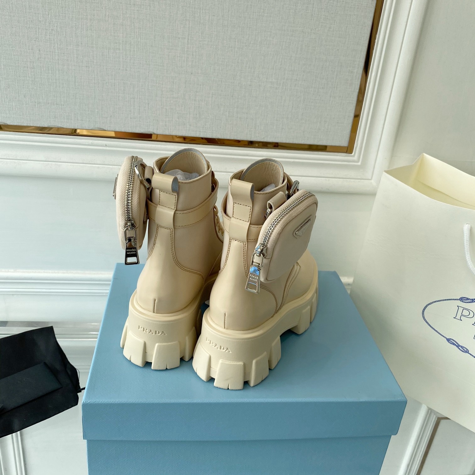 Women Men Top Quality P*rada shoes
