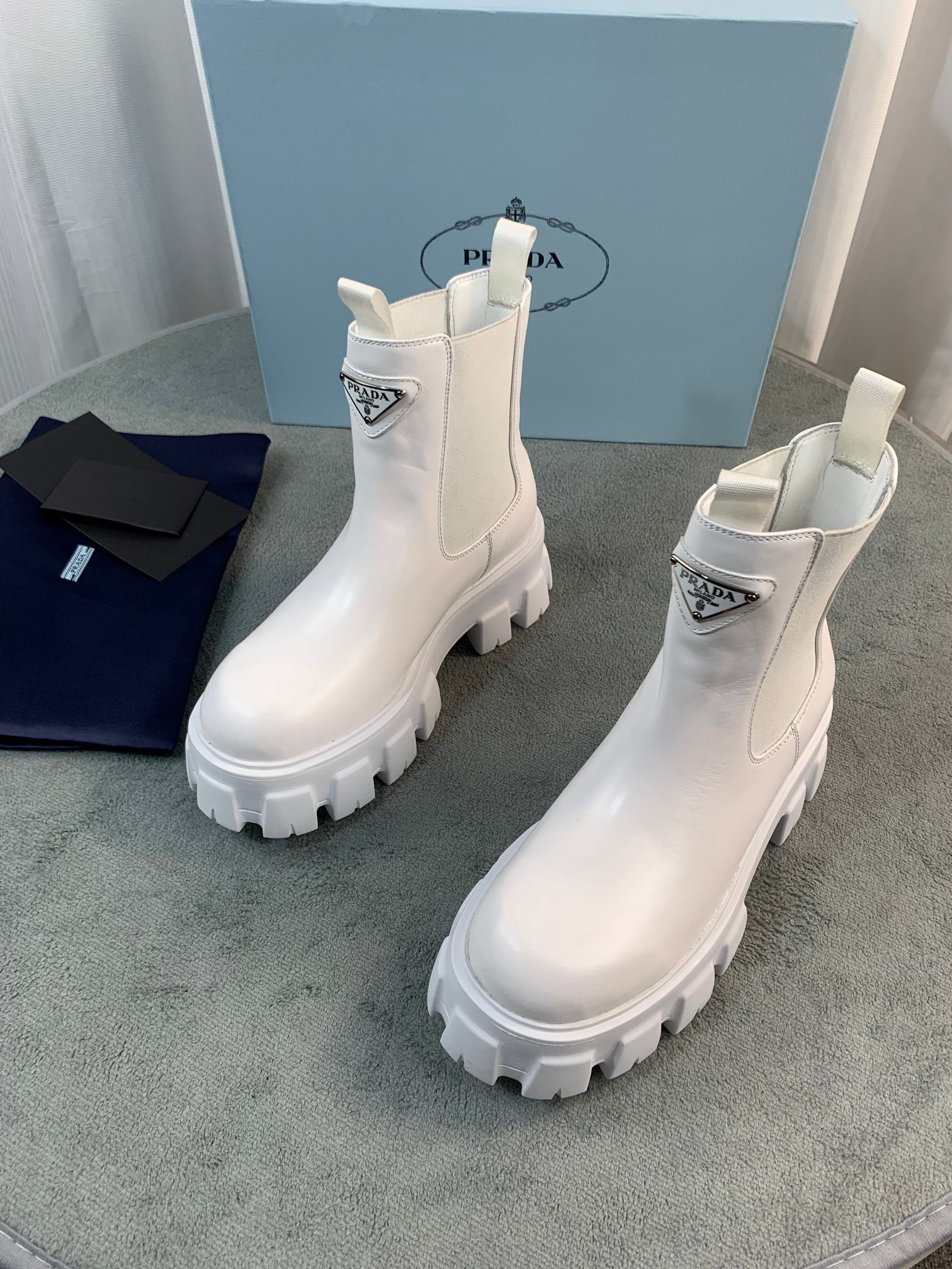 Women Men Top Quality P*rada shoes