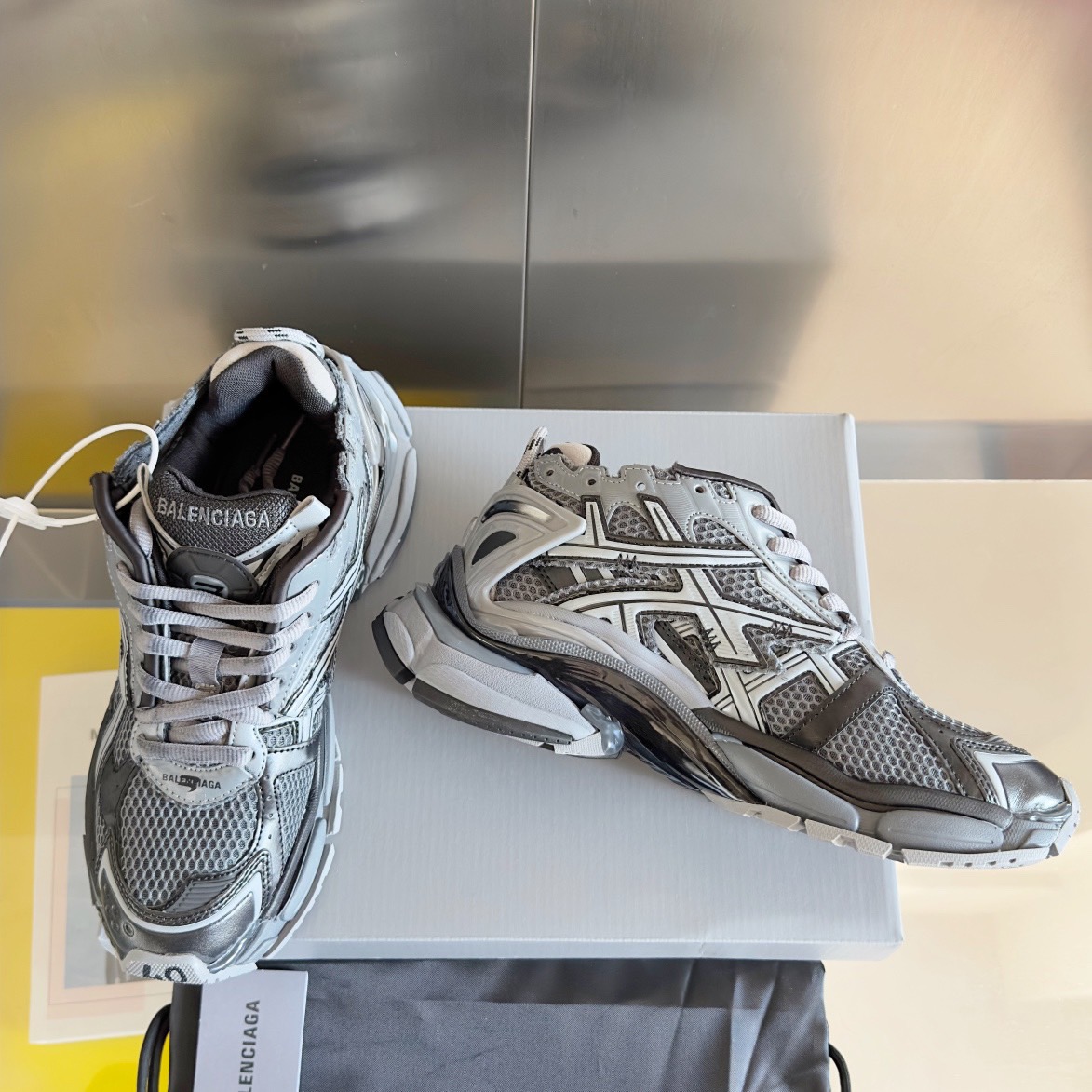 WOMEN SIZE 35-39 Men SIZE 39-45 B*alenciaga Sneaker Top quality 1:1