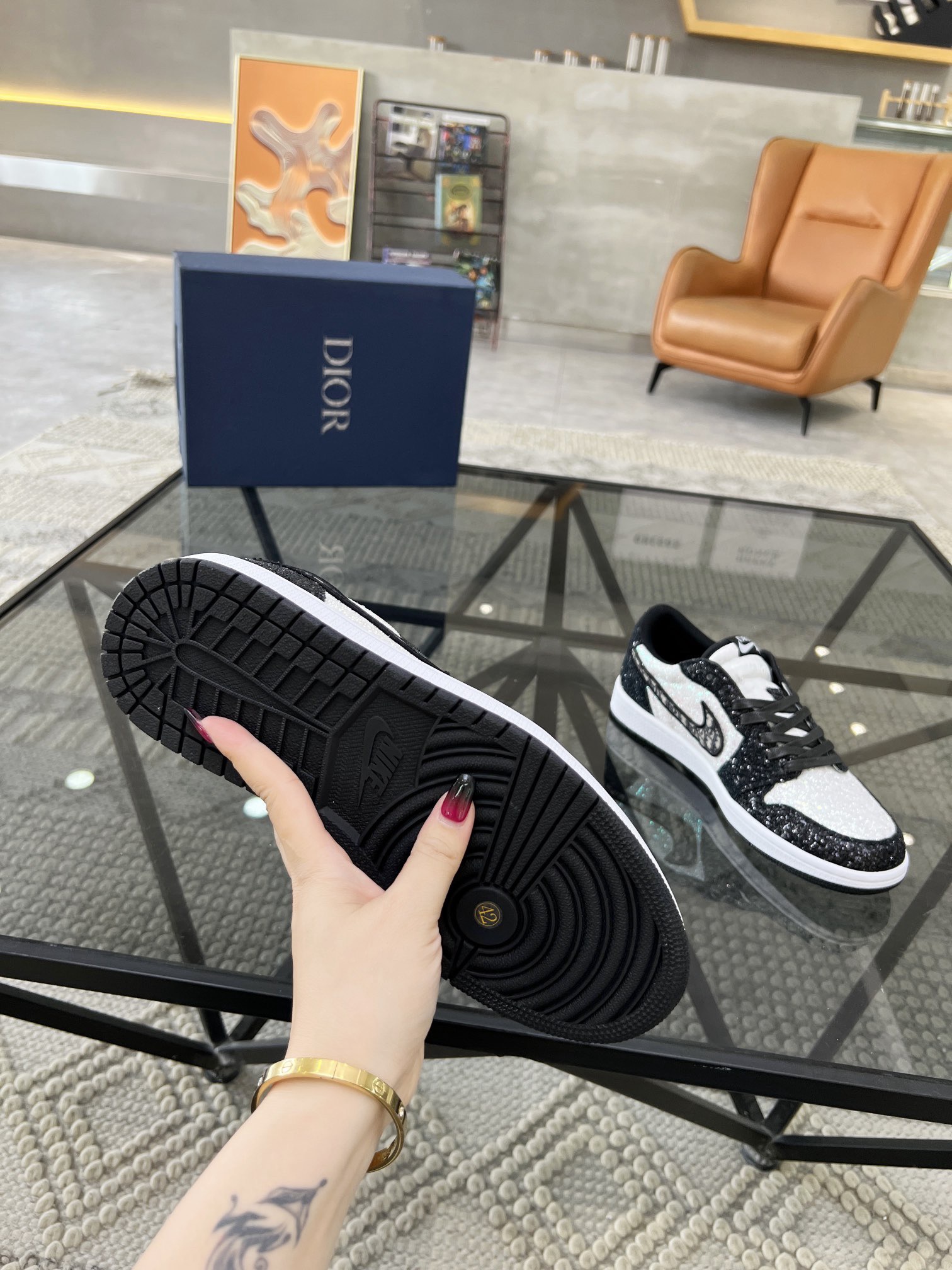 Nike Air Jordan 1