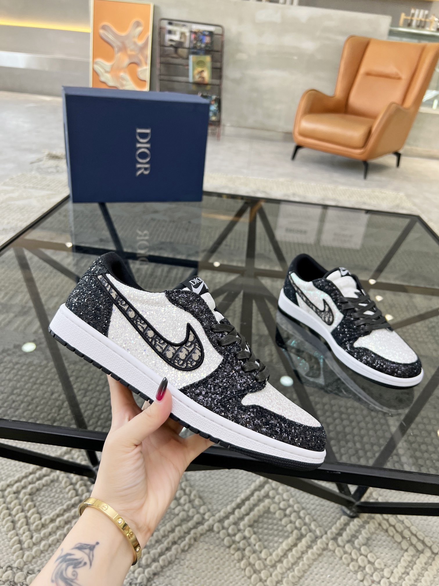 Nike Air Jordan 1