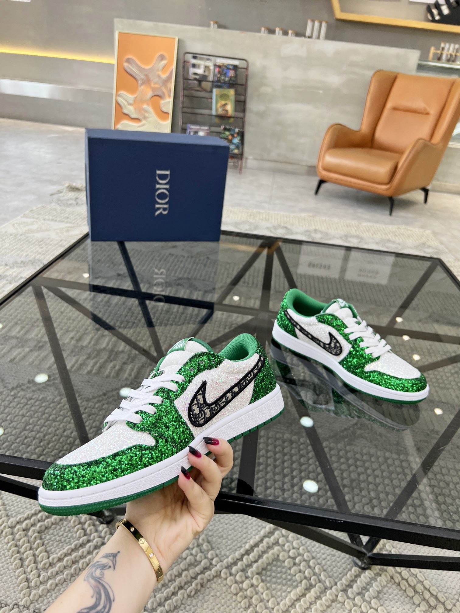 Nike Air Jordan 1