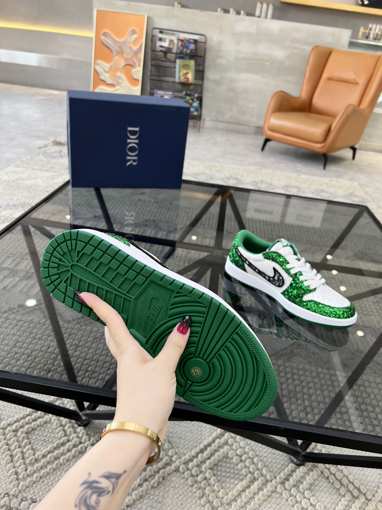 Nike Air Jordan 1