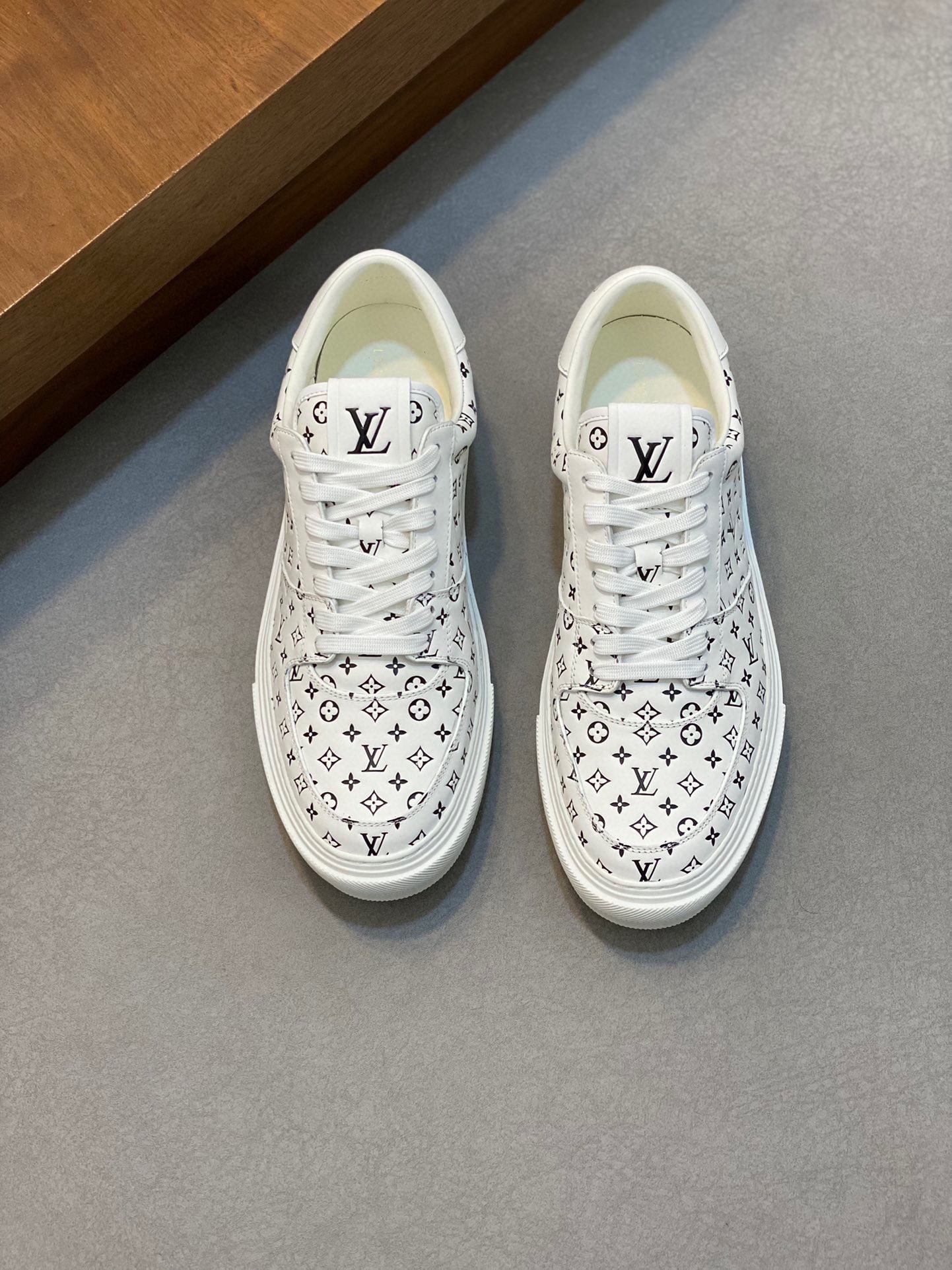 Men L*ouis V*uitton Top Sneaker L*V Shoes