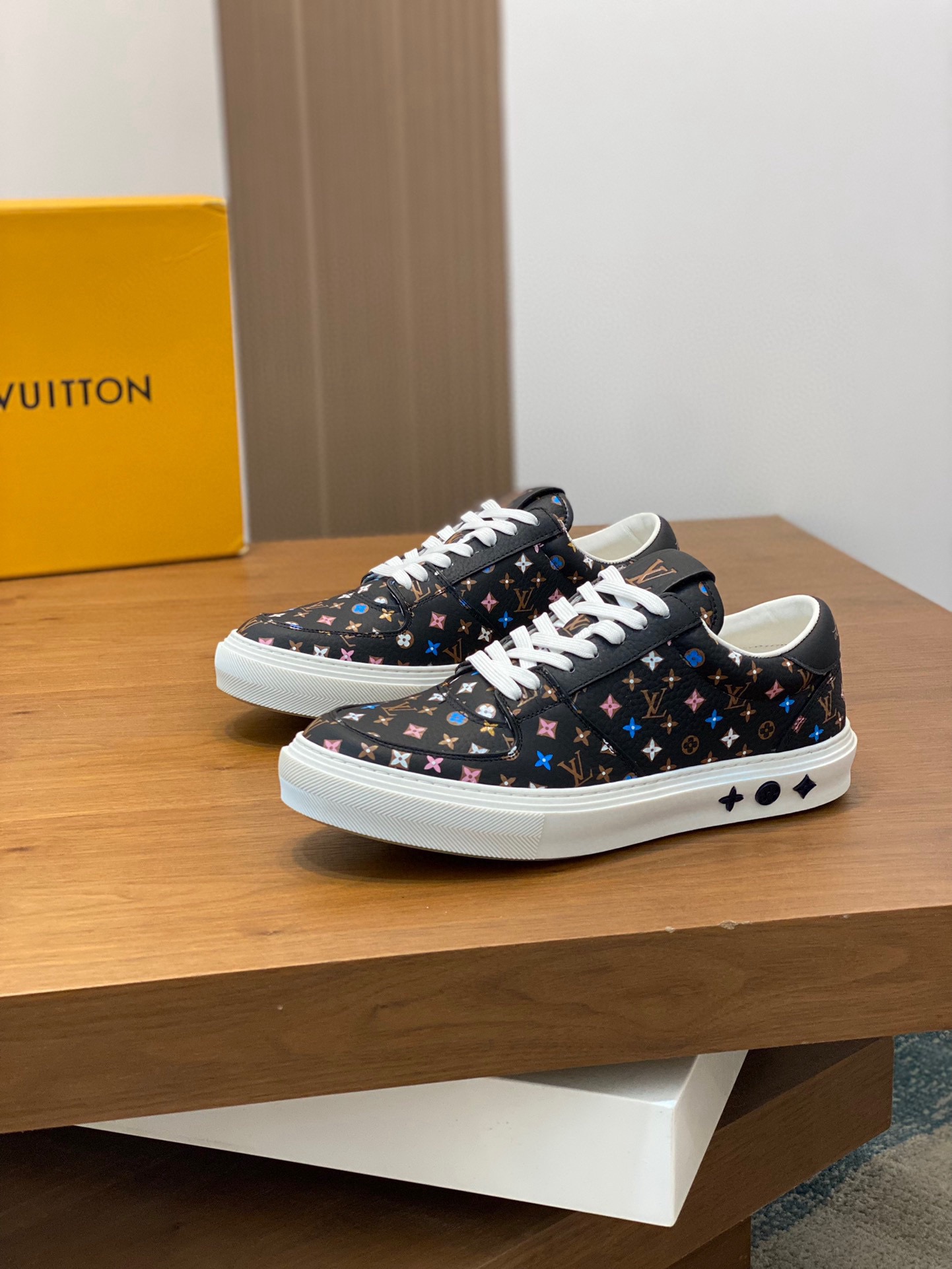 Men L*ouis V*uitton Top Sneaker L*V Shoes